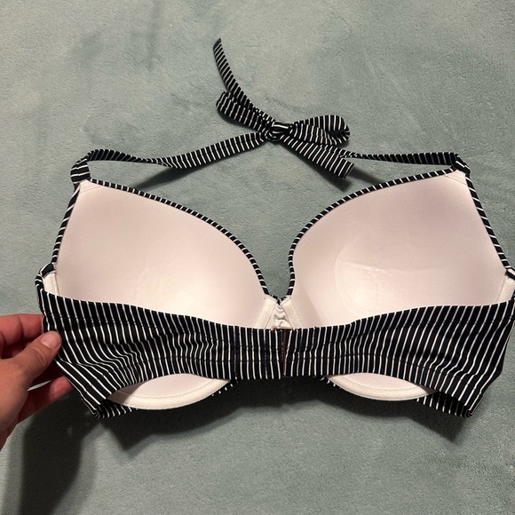 Bikini top black and white stripes with underwire size XXL - Picture 3 of 3